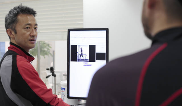 <strong>松浦俊夫｜from TOKYO MOON 7月17日 ON AIR</strong>　ランニングフォーム＆全身持久力測定：フォームは意外にも問題なく走れていると聞き、ひと安心。