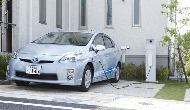 <strong>トヨタ自動車編｜EVと住宅の関係を深化させる実証実験</strong>　スマートグリッドにどうEVを組み込んでいくか。この実証実験では、それも大きな課題だ。