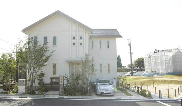 <strong>トヨタ自動車編｜EVと住宅の関係を深化させる実証実験</strong>　公開された豊田市東山地区のスマートハウス。