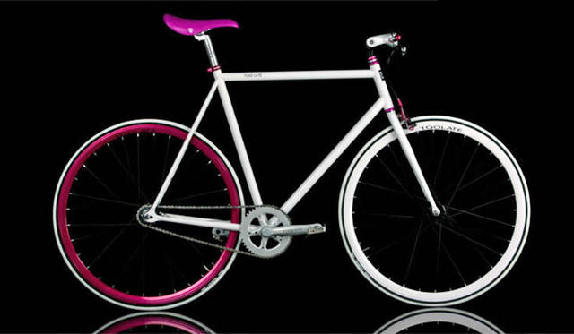 <strong>TOO LATE｜トゥーレイト</strong>　ピストバイク「Fixed Bicycle」 WHITE/PURPLE