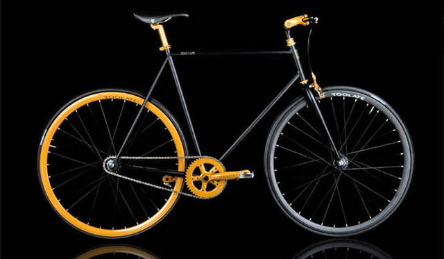<strong>TOO LATE｜トゥーレイト</strong>　ピストバイク「Fixed Bicycle」 BLACK/GOLD