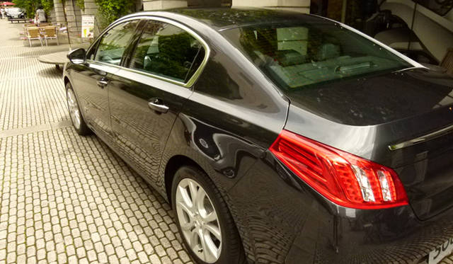 <strong>Peugeot 508｜プジョー 508</strong>　セダン