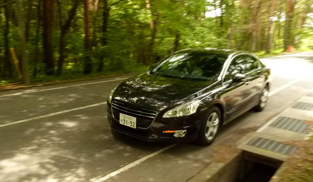 <strong>Peugeot 508｜プジョー 508</strong>　セダン