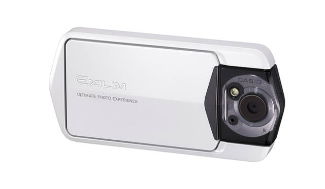 <strong>CASIO│フリースタイルデジカメ「EX-TR100」発売</strong>