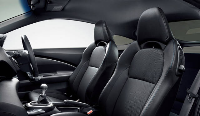 <strong>ホンダ CR-Z アルファ・ブラックレーベル│HONDA CR-Z α・Black label</strong>