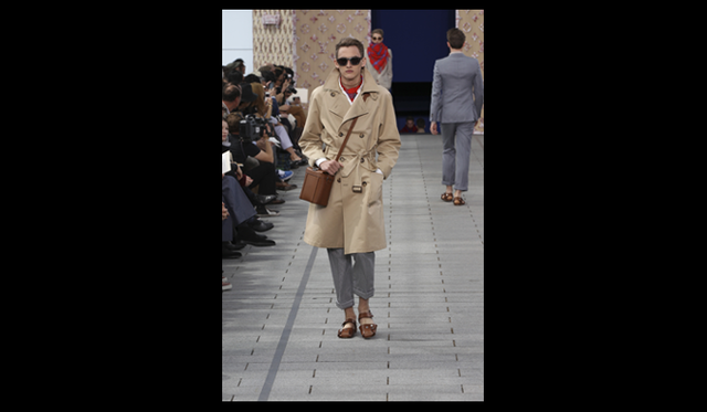 <strong>LOUIS VUITTON｜ルイ・ヴィトン</strong>　