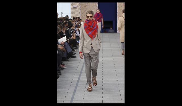 <strong>LOUIS VUITTON｜ルイ・ヴィトン</strong>　