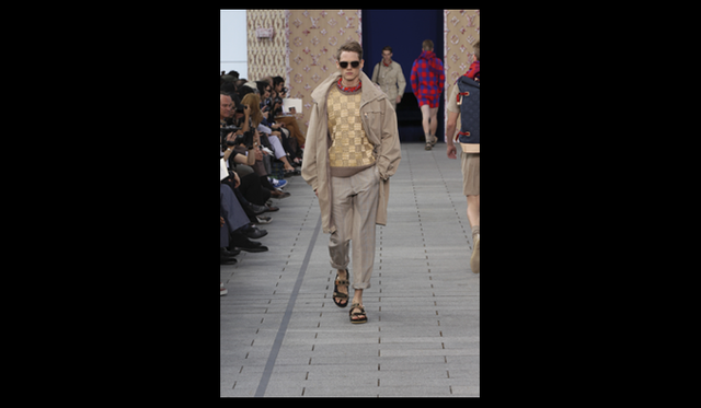 <strong>LOUIS VUITTON｜ルイ・ヴィトン</strong>　