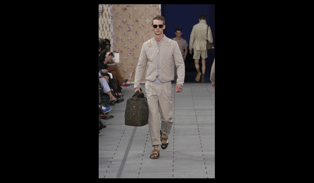 <strong>LOUIS VUITTON｜ルイ・ヴィトン</strong>　