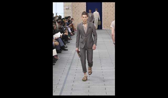 <strong>LOUIS VUITTON｜ルイ・ヴィトン</strong>　