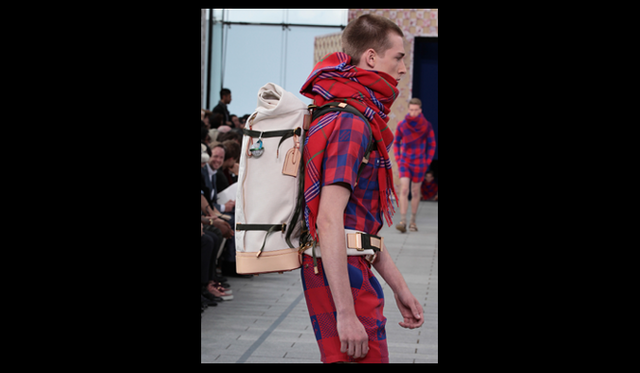 <strong>LOUIS VUITTON｜ルイ・ヴィトン</strong>　