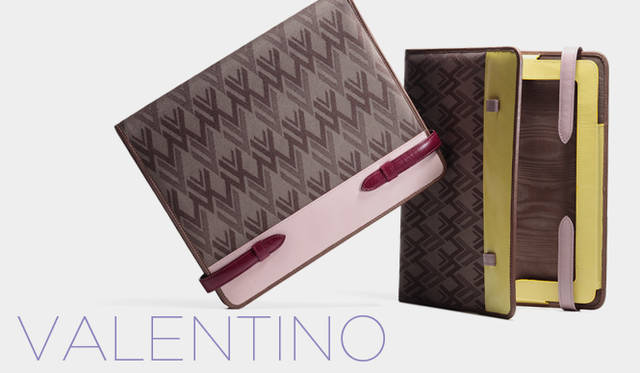 <strong>特集｜ファッションブランドから届いたiPad、タブレットケースを 一挙紹介 ！</strong><br />VALENTINO GARAVANI｜ヴァレンティノ ガラヴァーニ　各4万6200円（iPad専用） （ヴァレンティノ インフォメーションデスク　Tel. 03-3263-6501）