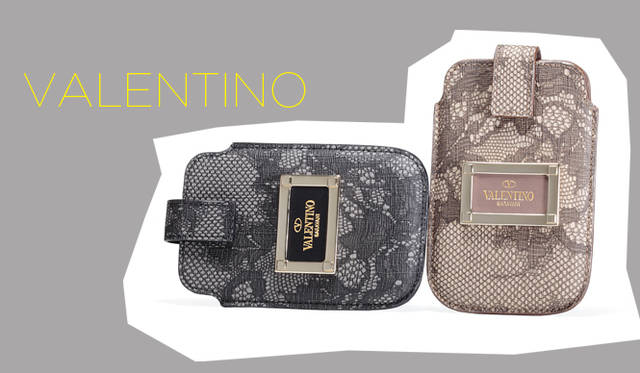 <strong>特集｜ファッションブランドから届いたiPhone、スマートフォンケースを 一挙紹介！</strong><br />VALENTINO GARAVANI｜ヴァレンティノ ガラヴァーニ　各2万3100円（iPhone専用） （ヴァレンティノ インフォメーションデスク　Tel. 03-3263-6501）