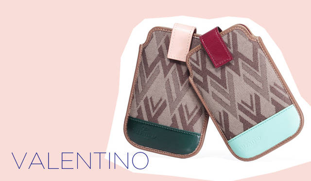 <strong>特集｜ファッションブランドから届いたiPhone、スマートフォンケースを 一挙紹介！</strong><br />VALENTINO GARAVANI｜ヴァレンティノ ガラヴァーニ　各2万3100円（iPhone専用） （ヴァレンティノ インフォメーションデスク　Tel. 03-3263-6501）