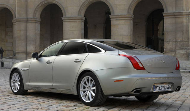 <strong>Jaguar XJ｜ジャガー XJ</strong>