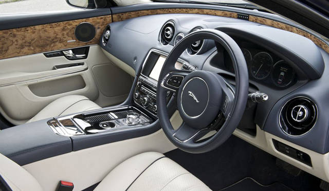 <strong>Jaguar XJ｜ジャガー XJ</strong>