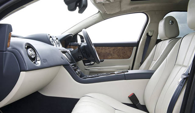 <strong>Jaguar XJ｜ジャガー XJ</strong>