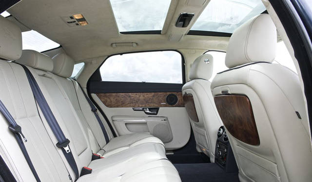 <strong>Jaguar XJ｜ジャガー XJ</strong>