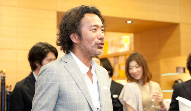 <strong>JOHN LOBB│ジョンロブ</strong>　雑誌『LEON』前田陽一郎編集長代理