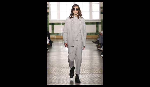 <strong>KRIS VAN ASSCHE｜クリス ヴァン アッシュ</strong>　