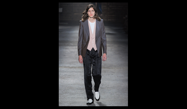 <strong>ALEXANDER McQUEEN｜アレキサンダー・マックイーン</strong>　