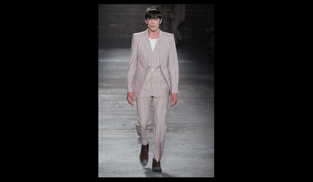 <strong>ALEXANDER McQUEEN｜アレキサンダー・マックイーン</strong>　