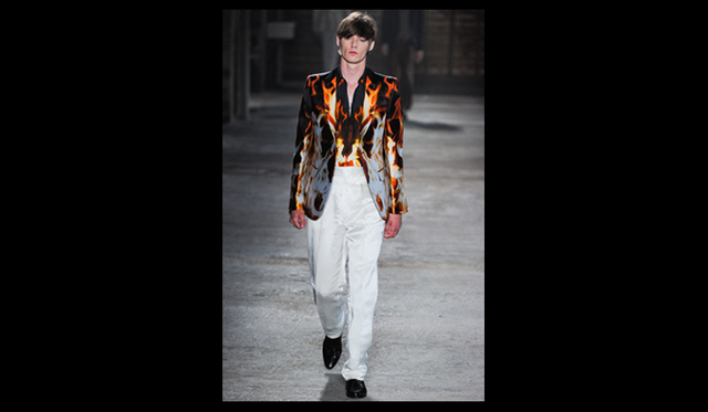 <strong>ALEXANDER McQUEEN｜アレキサンダー・マックイーン</strong>　