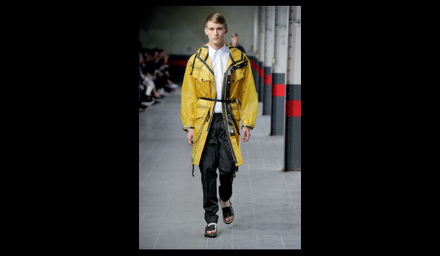 <strong>DRIES VAN NOTEN｜ドリス ヴァン ノッテン</strong>　
