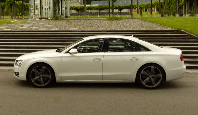 <strong>Audi A8｜アウディ A8</strong>