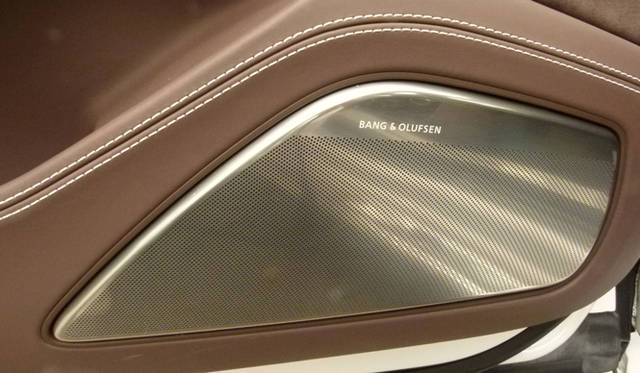 <strong>Audi A8｜アウディ A8</strong>