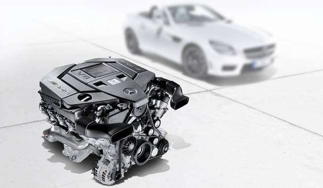 <strong>Mercedes-Benz｜メルセデス・ベンツ SLK 55 AMGにあたらしく採用される5.5リッターV8エンジン</strong>