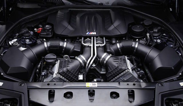 <strong>BMW M5｜ビー・エム・ダブリュー M5</strong>