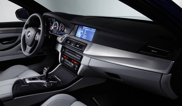 <strong>BMW M5｜ビー・エム・ダブリュー M5</strong>