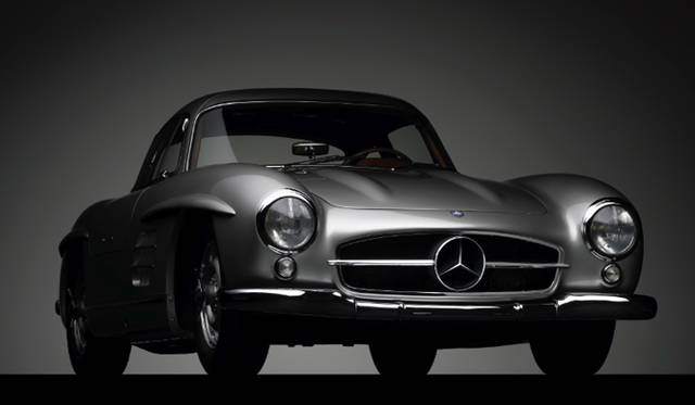 <strong>RALPH LAUREN｜ラルフ ローレン 「The Art of the Automobile」</strong>　Mercedes-Benz 300 SL Gullwing Coupé｜メルセデス・ベンツ 300 SL ガルウィングクーペ（1955） 　©Michael Furman