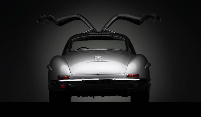 <strong>RALPH LAUREN｜ラルフ ローレン 「The Art of the Automobile」</strong>　Mercedes-Benz 300 SL Gullwing Coupé｜メルセデス・ベンツ 300 SL ガルウィングクーペ（1955） 　©Michael Furman