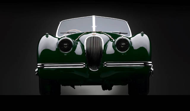 <strong>RALPH LAUREN｜ラルフ ローレン 「The Art of the Automobile」</strong>　Jaguar XK120｜ジャガー XK120（1950） 　©Michael Furman