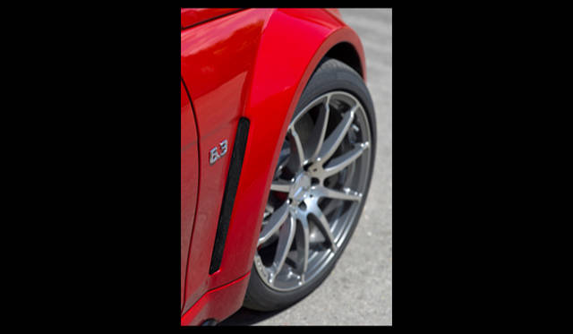 <strong>Mercedes-Benz C 63 AMG Coupe Black Series｜メルセデス・ベンツ C 63 AMG クーペ ブラックシリーズ</strong>