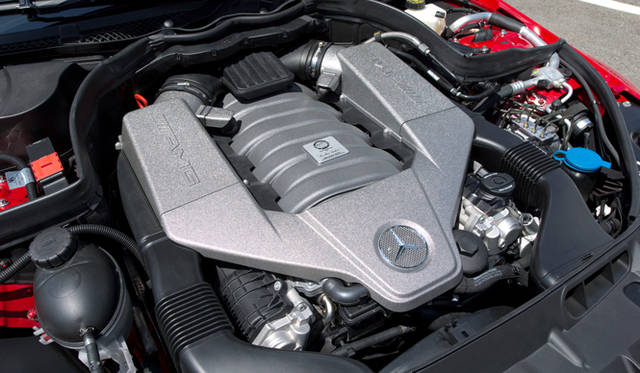 <strong>Mercedes-Benz C 63 AMG Coupe Black Series｜メルセデス・ベンツ C 63 AMG クーペ ブラックシリーズ</strong>