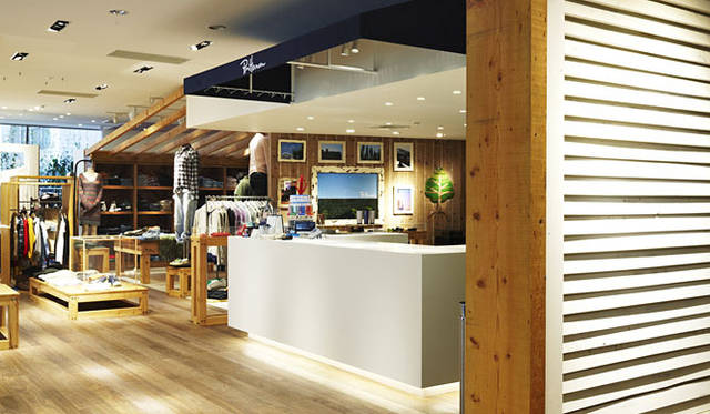 <strong>Ron Herman｜ロンハーマン</strong>　『ロンハーマン千駄ヶ谷店』　「アパレル」コーナー