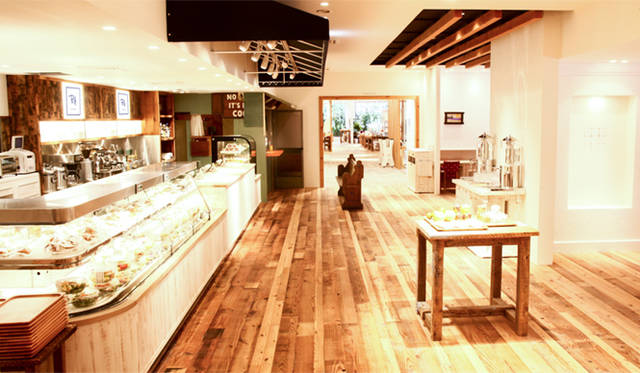 <strong>Ron Herman｜ロンハーマン</strong>　『ロンハーマン千駄ヶ谷店』　世界初のロンハーマンのカフェ「RH カフェ」