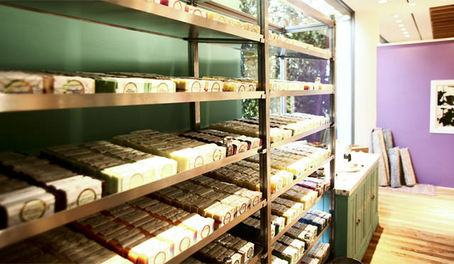 <strong>Ron Herman｜ロンハーマン</strong>　『ロンハーマン千駄ヶ谷店』　コスメブランド「ソープトピア」