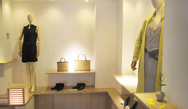 <strong>matohu｜まとふ</strong>　『matohu 表参道本店』