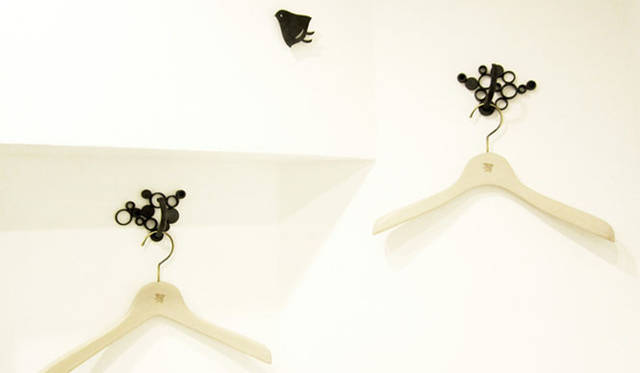 <strong>matohu｜まとふ</strong>　『matohu 表参道本店』