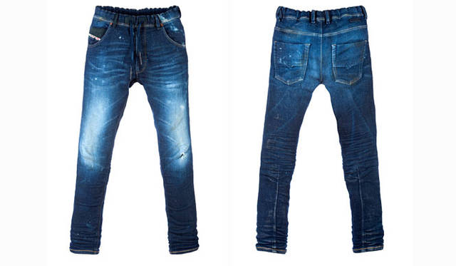 <strong>DIESEL｜ディーゼル</strong>　 Jogg Jeans（ジョグ・ジーンズ）　KROOLEY 884W（メンズ） 3万6750円