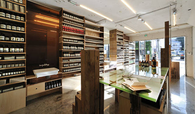 <strong>特集｜OPENERS的ニッポンの若手建築家 PARTII　長坂 常</strong>　『Aesop青山店』（2010年）写真＝アレッシオ・グリアーノ