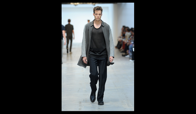 <strong>COSUTUME NATIONAL｜コスチューム・ナショナル</strong>　