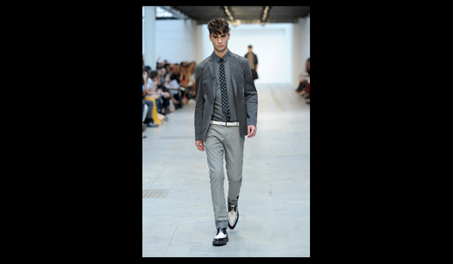 <strong>COSUTUME NATIONAL｜コスチューム・ナショナル</strong>　