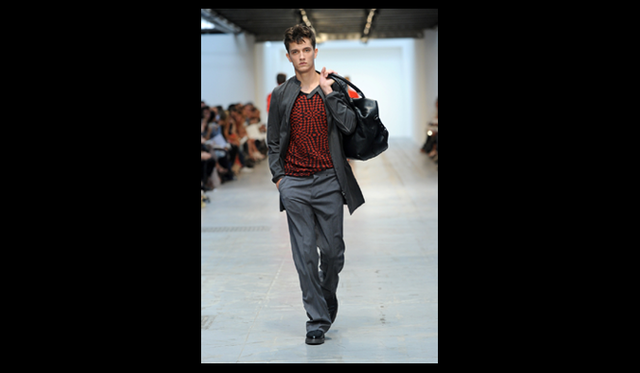 <strong>COSUTUME NATIONAL｜コスチューム・ナショナル</strong>　