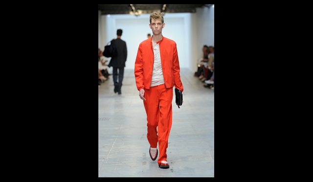 <strong>COSUTUME NATIONAL｜コスチューム・ナショナル</strong>　