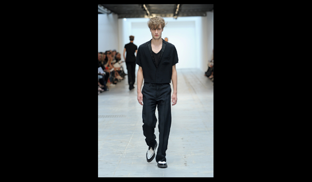 <strong>COSUTUME NATIONAL｜コスチューム・ナショナル</strong>　